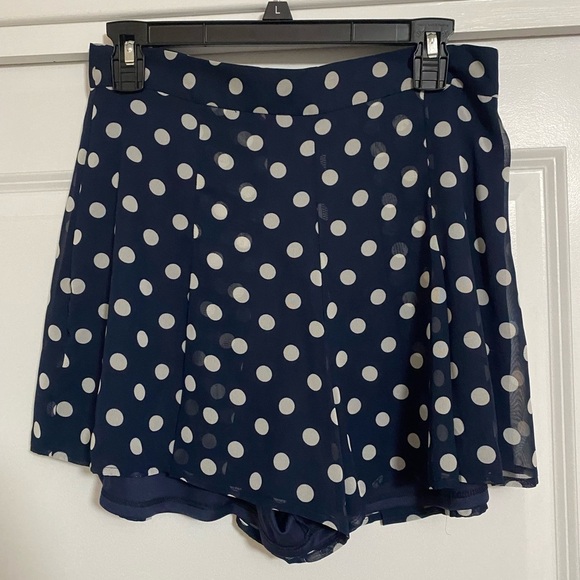 Mumu Polka Dot Shorts - Picture 3 of 3